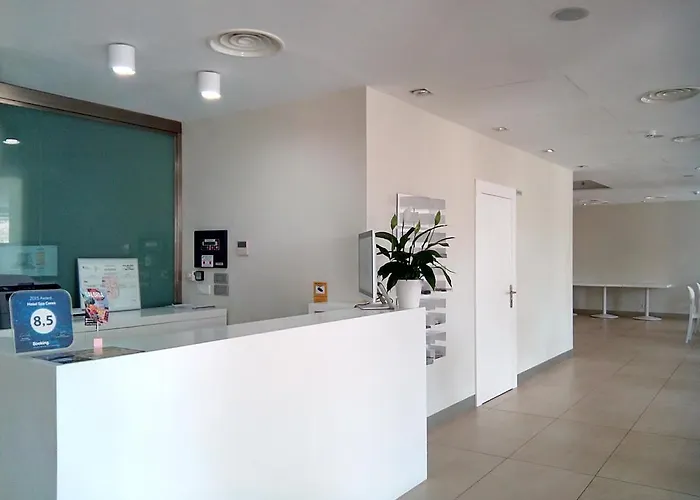 Hotel Ceres 酒店 莱尔马